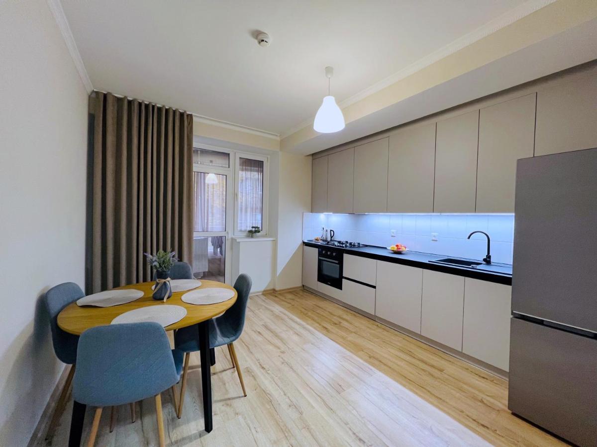 Cozy Apartment In 키시나우 외부 사진