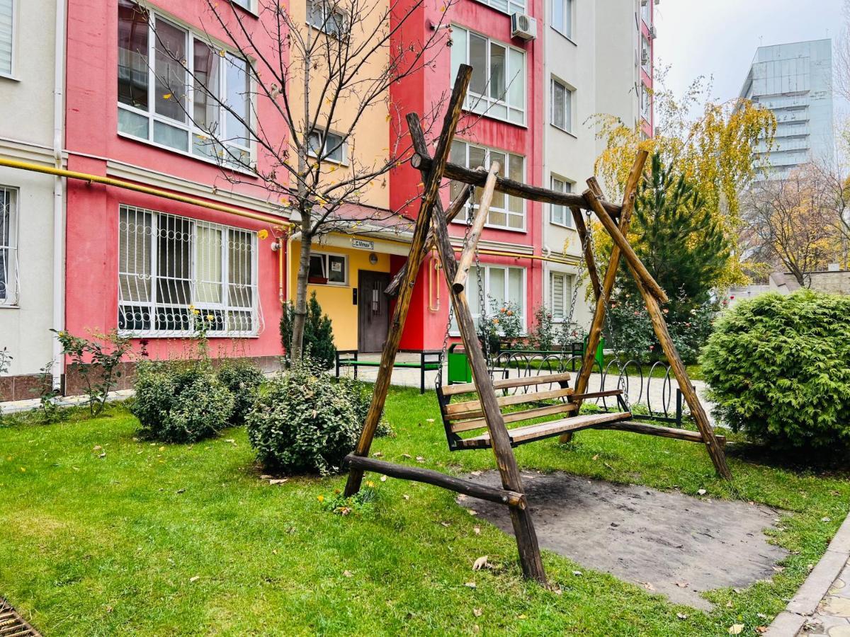 Cozy Apartment In 키시나우 외부 사진